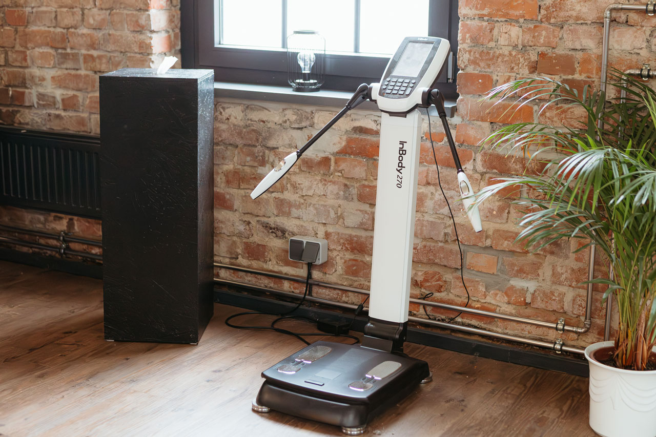 Bild zeigt eine Inbody Waage